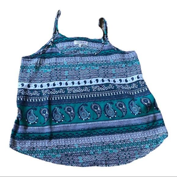 24 HRS SALE ONLY Cotton On Tee, Trendy Pattern Tee, Designed in Australia, Small - Picture 2 of 7